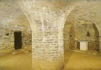 Abbaye Saint-Michel-de-Cuxa, Crypte du 11e, Chapelle de la Vierge du Pessebre, Pilier (1)